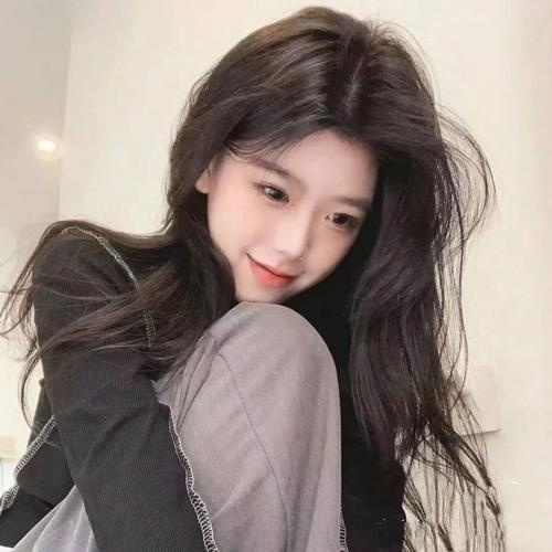 在直播跟主播表白合适吗女生，当火箭撞上真心，在直播间表白，是浪漫还是冲动？